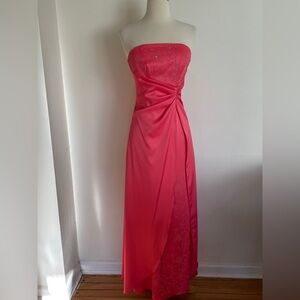 Rampage Strapless Pink Beaded Rhinestone Flower Detail Evening Gown Dress